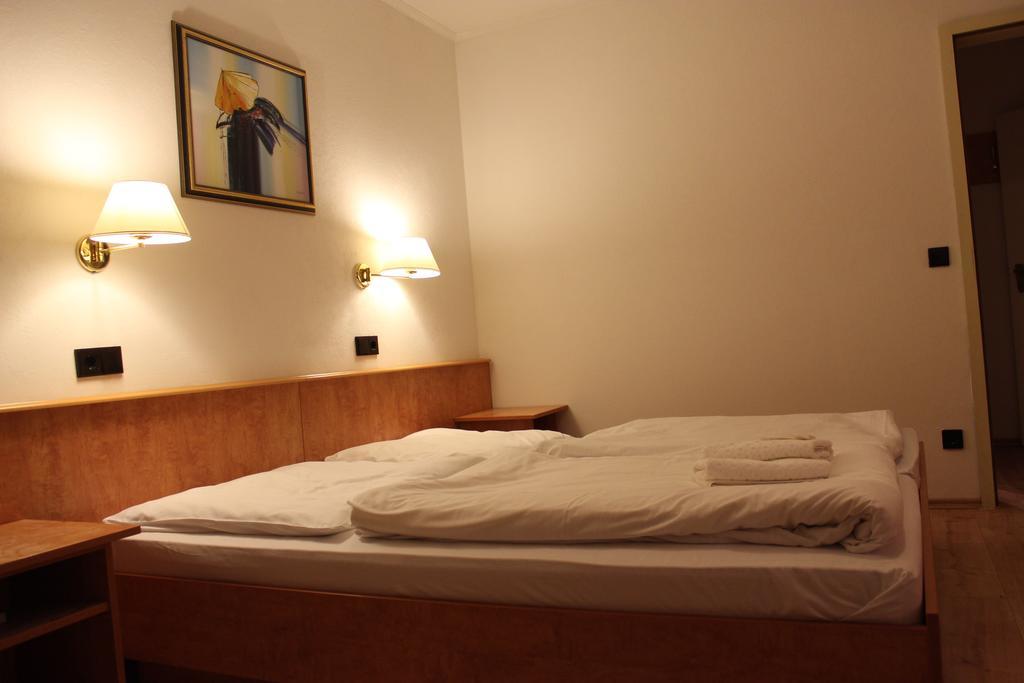 Hotel Gaya Bad Soden am Taunus Bilik gambar